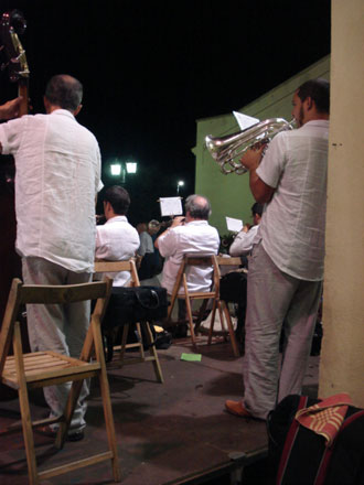 ampliar