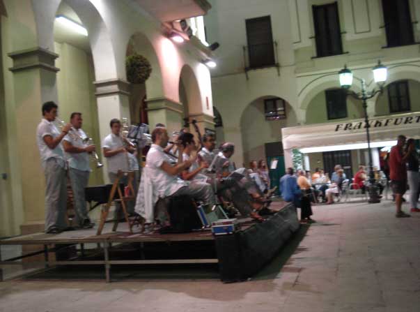 ampliar