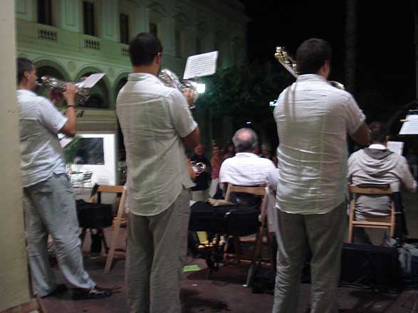 ampliar