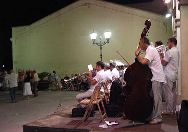 ampliar