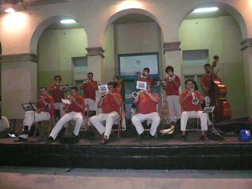 ampliar